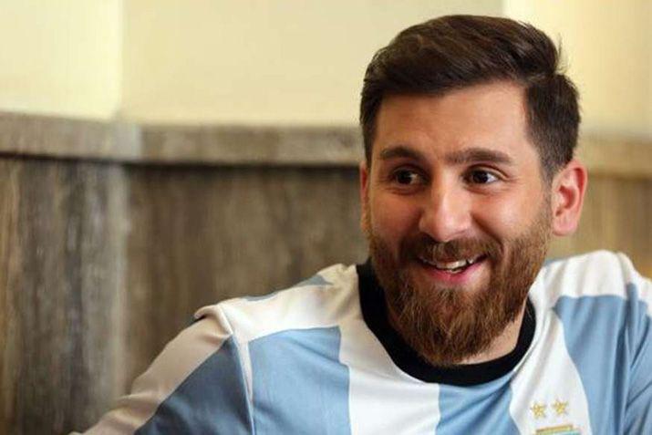 Riza Parstish el doble de Messi