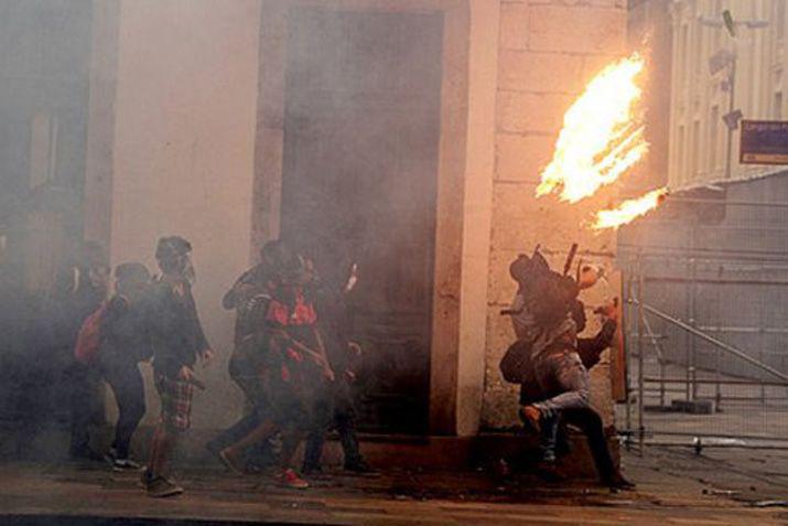 Disturbios entre manifestantes y la policía en Brasil