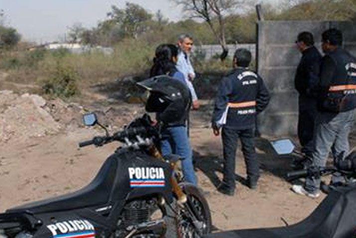 Asesinan de una cuchillada a la cuidadora de una casa y detienen al hijo del propietario