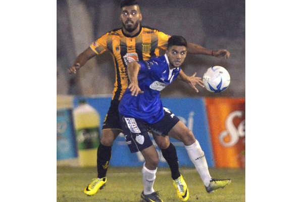 Mitre abriraacute el pentagonal recibiendo a Gimnasia (S)