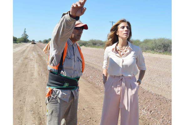 La gobernadora autorizoacute el inicio de importantes obras de infraestructura y servicios en la provincia 