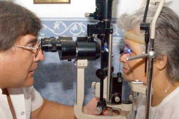 Oftalmoacutelogos restringiraacuten las praacutecticas a los afiliados del Pami por cambios en el sistema