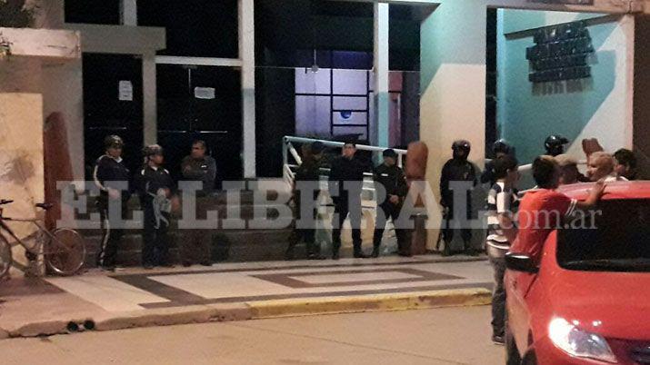 Friacuteas- empleados municipales amenazan con ir a un paro