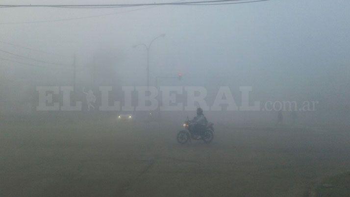 Espesa neblina sorprendioacute a los antildeatuyenses