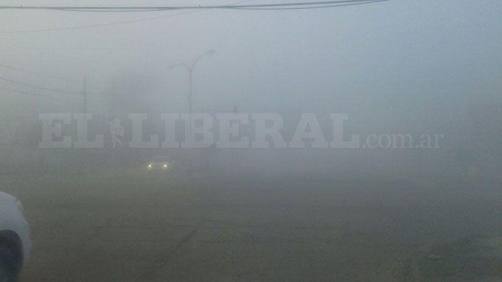 Espesa neblina sorprendioacute a los antildeatuyenses