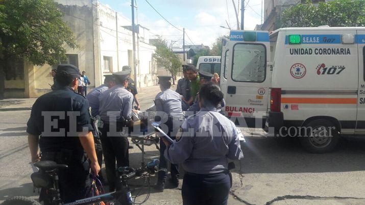 Fuerte choque dejó a una mujer herida