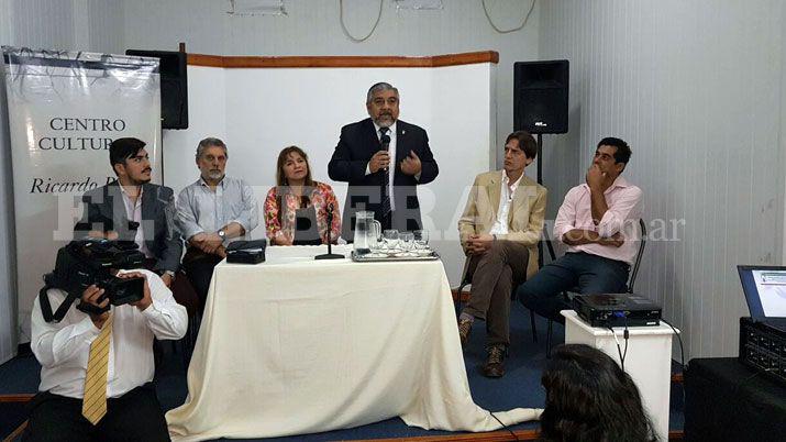 Firman convenio de asistencia de salud integral para nintildeos