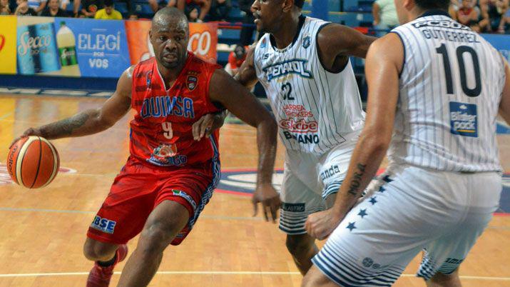 Quimsa comenzoacute con la depuracioacuten y cortoacute a dos extranjeros