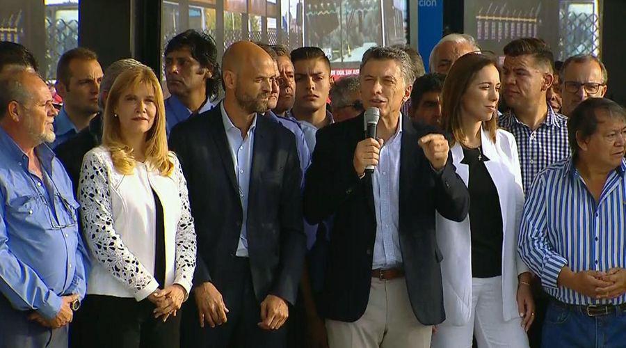 Macri- Este Metrobus simboliza que las obras se terminan