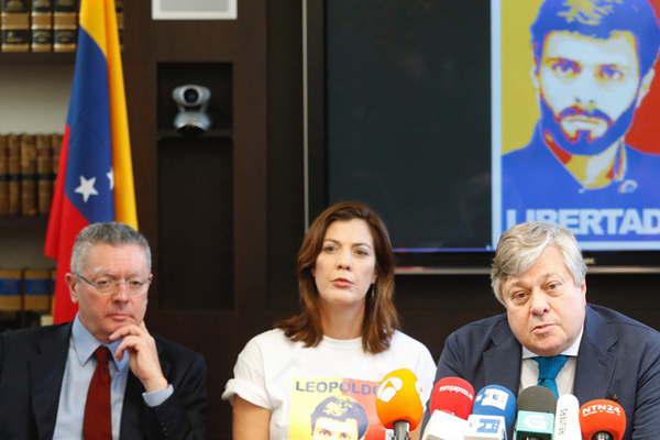 Piden a la Cruz Roja por la situacioacuten de Leopoldo Loacutepez