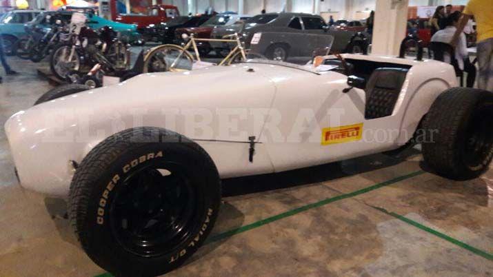 Se realizoacute la tercera exposicioacuten interprovincial de automoacuteviles