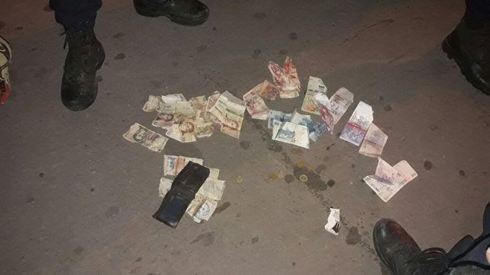 Tras cinematograacutefica persecucioacuten detienen a dos delincuentes