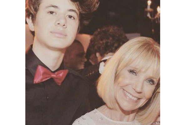 El hijo de Guillermina y Sebastiaacuten pinta para cantante