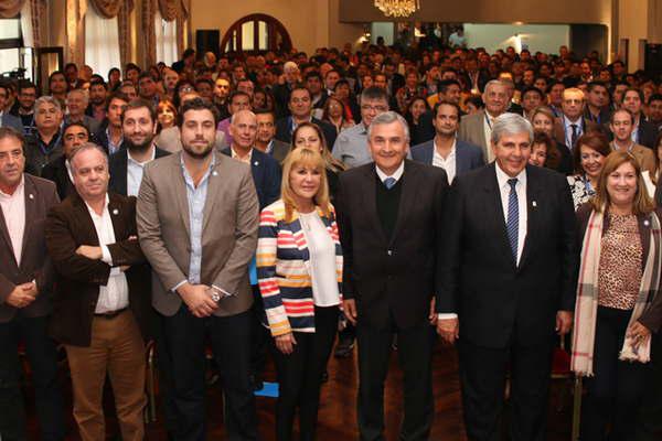 Intendentes del NOA apostaron a lograr una nueva agenda de trabajo e inversioacuten