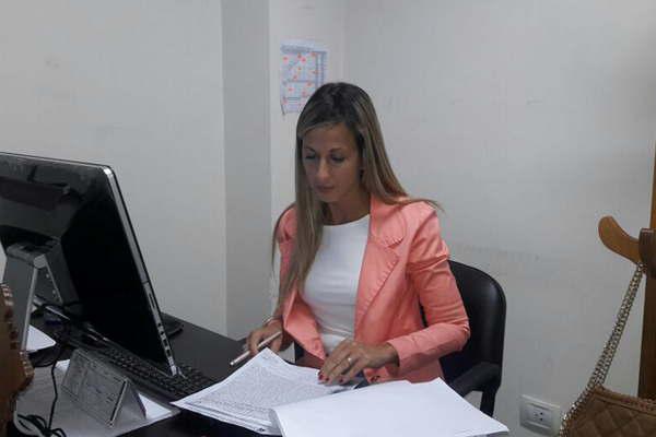 Doce antildeos de caacutercel para el abusador de hermanastras