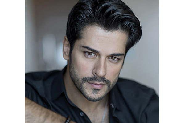 Llega Tiempo de amar a Telefeacute con un galaacuten turco