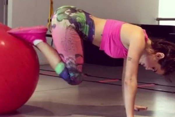 Lali- coacutemo prepara su fiacutesico  