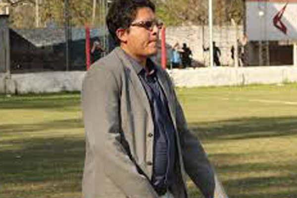 Pablo Martel continuaraacute como DT de Veacutelez