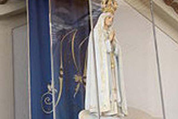 Recuerdan los 100 antildeos de la aparicioacuten de la Virgen de Faacutetima