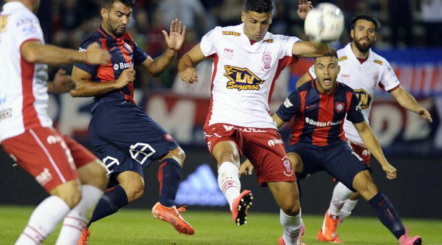EN VIVO Huracaacuten y San Lorenzo en un claacutesico con objetivos diferentes