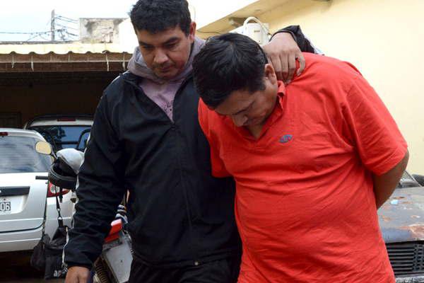 VIDEO  Allanan motel y detienen a sujeto que secuestroacute e intentoacute matar a su ex