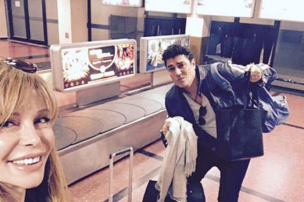 Alfano y Aleacute buena onda en un viaje en avioacuten