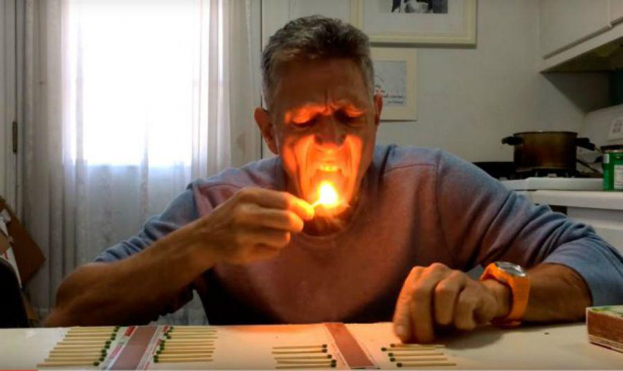 Rompe reacutecord Guinness con su lengua y es furor en YouTube