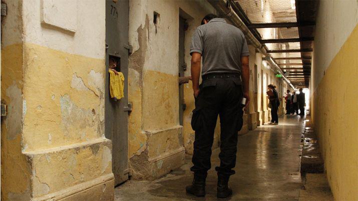 Un pai umbanda acusado de violar a una nena se matoacute en su celda