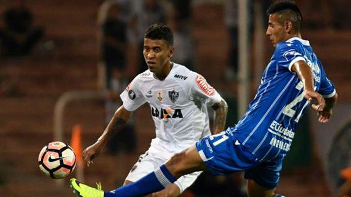 EN VIVO  Godoy Cruz busca la punta ante el Atleacutetico Mineiro