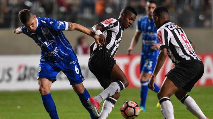 Godoy Cruz perdioacute por goleada ante el Atleacutetico Mineiro