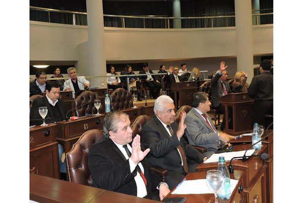 La Legislatura prestoacute acuerdo para designar a Cabanillas en el Enrese