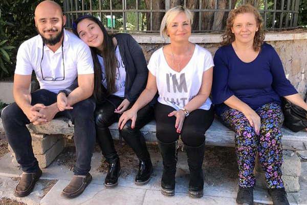 Un meacutedico santiaguentildeo seraacute recibido por el papa Francisco