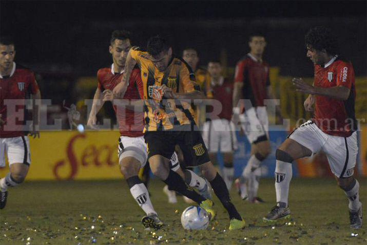 Mitre cayoacute por 3-2 y se despide del suentildeo del ascenso directo