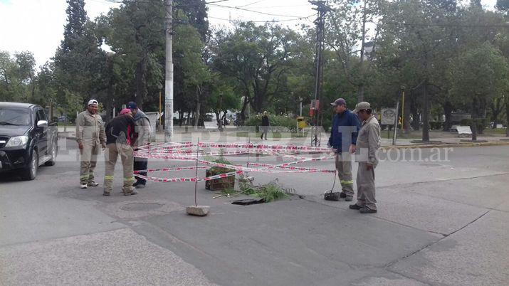 Arreglaron profundo bache en la esquina de Jujuy y Absalón Rojas