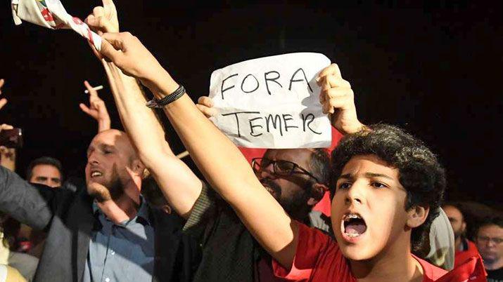 Escaacutendalo en Brasil- graban al presidente en un soborno