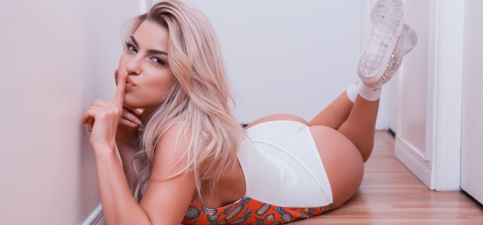 Las fotos hot de Aileacuten Bechara para Playboy