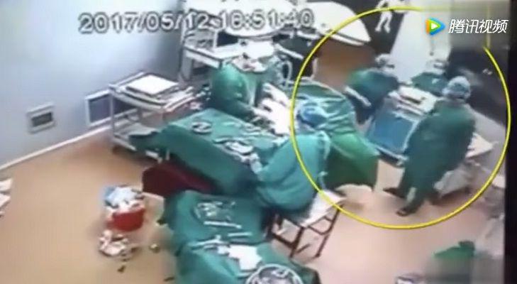 Cirujano golpea a una enfermera en plena operacioacuten