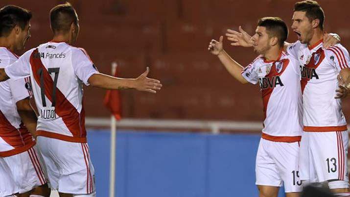 River ganoacute en Peruacute y se aseguroacute el primer puesto