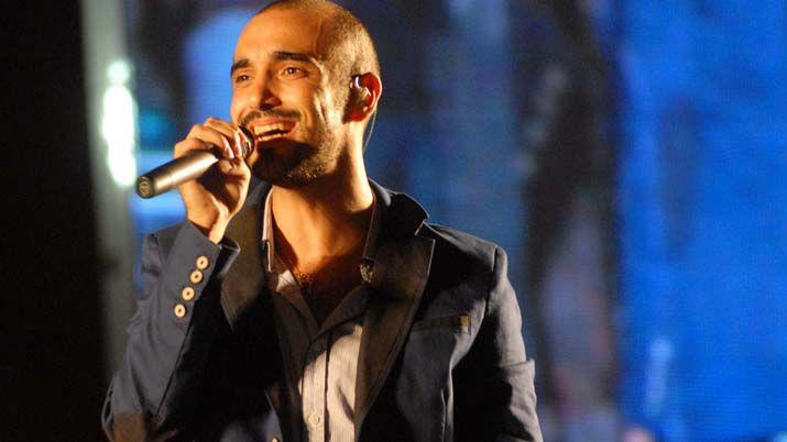 Abel Pintos confirmoacute que cantaraacute en Santiago en julio