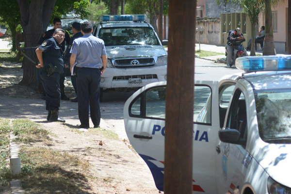 Habriacutean intentado secuestrar a un nintildeo a la salida de una escuela