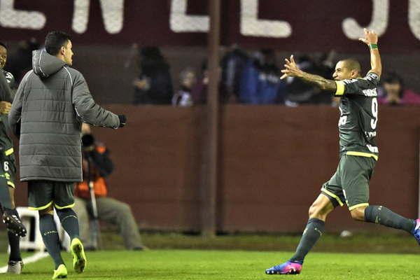 Lanuacutes inicioacute el reclamo por mala inclusioacuten