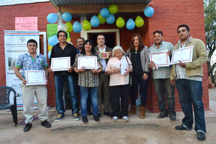 Las viviendas sociales continan llegando a Atamisqui y Salavina