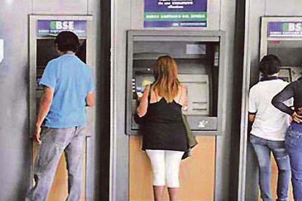 La provincia pagaraacute maacutes de 900 millones en sueldos a los empleados puacuteblicos el 30 de mayo