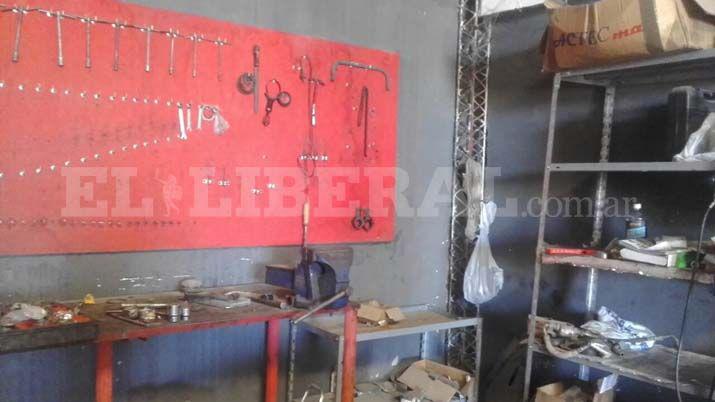 Rompen candado y roban herramientas y maquinaria valuados en 300 mil