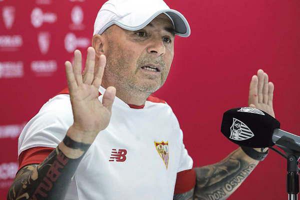 Sampaoli le dijo adioacutes al Sevilla con un 5 a 0 y silbidos 