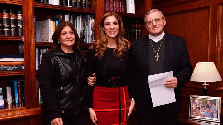 Instituciones de Añatuya y Quimilí recibieron ayuda de la Gobernadora