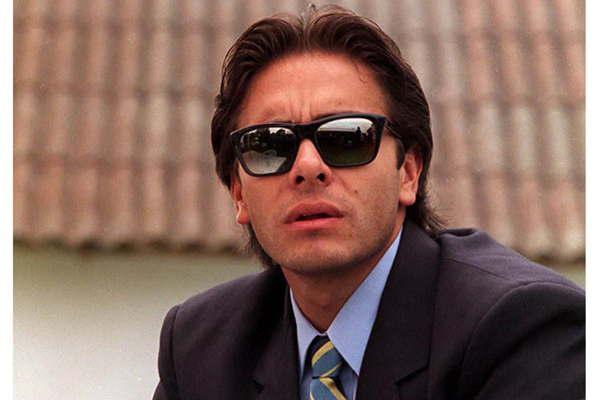 El 31 de este mes se haraacute la exhumacioacuten de los restos de Carlos Menem Junior fallecido en mayo de 1995