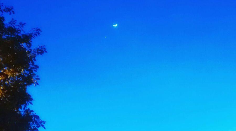 La luna junto a Venus en Santiago