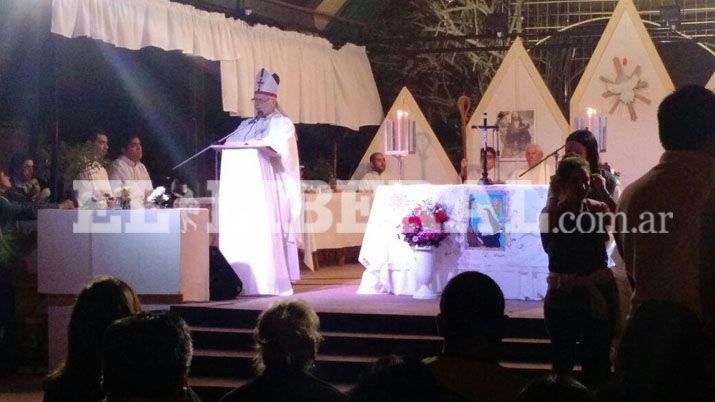 Santa Rita- el obispo Bokalic preside la misa central