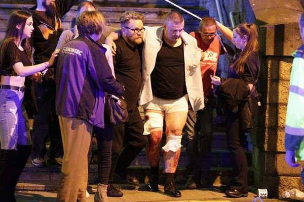 Atentado en el recital de Ariana Grande en Manchester dejoacute 22 muertos